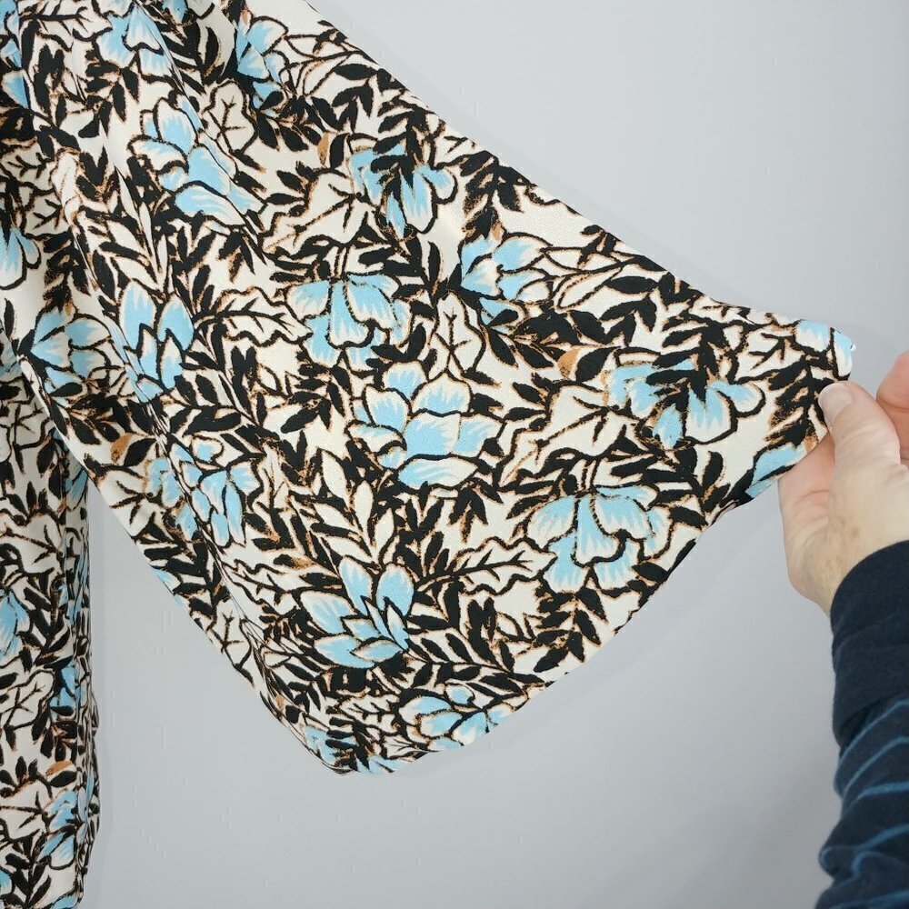 Elizabeth And James Floral Blouse Womens Large Blue Brown 3/4 Puff Sleeve - Picture 6 of 9